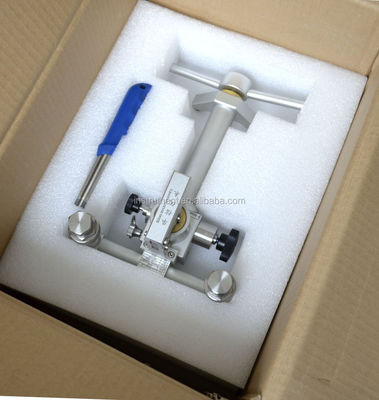 0.1mbar Resolución de ajuste HS703 Fuente de presión de calibración manual en Buna-N