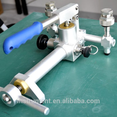 Rango de presión de 60 bar HS703 Bomba de calibración de presión portátil para vacío/baja presión