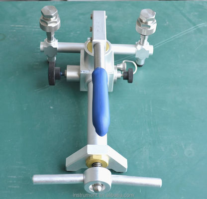 Pampilla manual de calibración del manómetro HS703 personalizada y versátil -0,95-60 bar